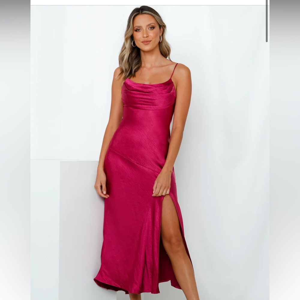 Hello molly wanted on the dance floor midi size small NWT never worn Fuchsia